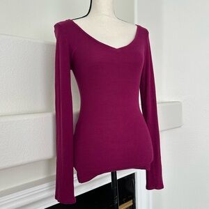 Express Magenta Purple Long Sleeve V-Neck Pima Cotton Blend Top Size M